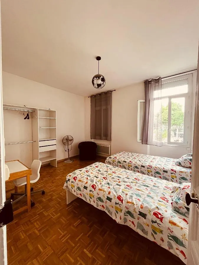 Superbe T4 Appartement Climatise 3 Grandes Chambres Marseille 0*,  France