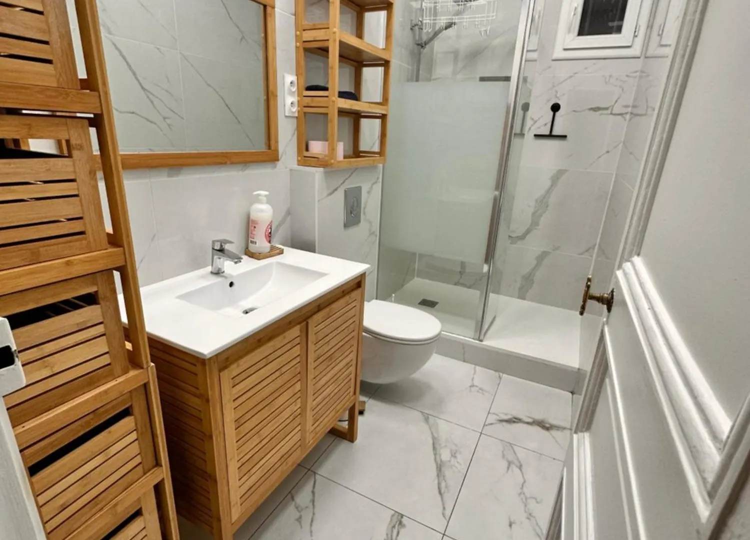 Superbe T4 Appartement Climatise 3 Grandes Chambres Marseille 0*,  France
